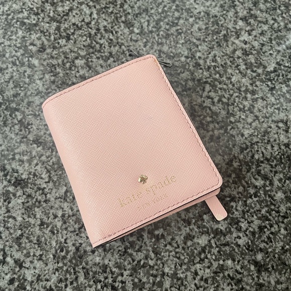 Kate Spade Pink Card holder wallet - Picture 1 of 10